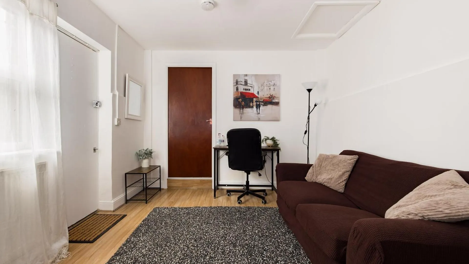 1Bd Apartment Near Olympic Park, East Londra 0*,